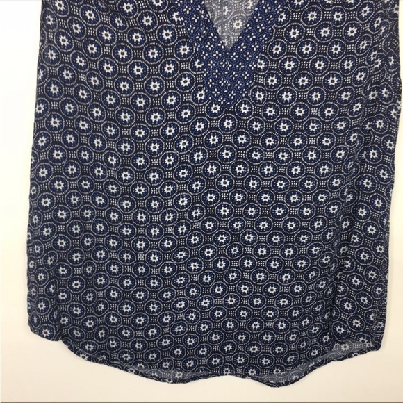 Old Navy sleeveless top - Picture 4 of 6